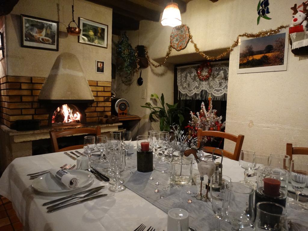 Chambres D'Hotes De La Ferme Auberge De Mesauboin Bille Luaran gambar